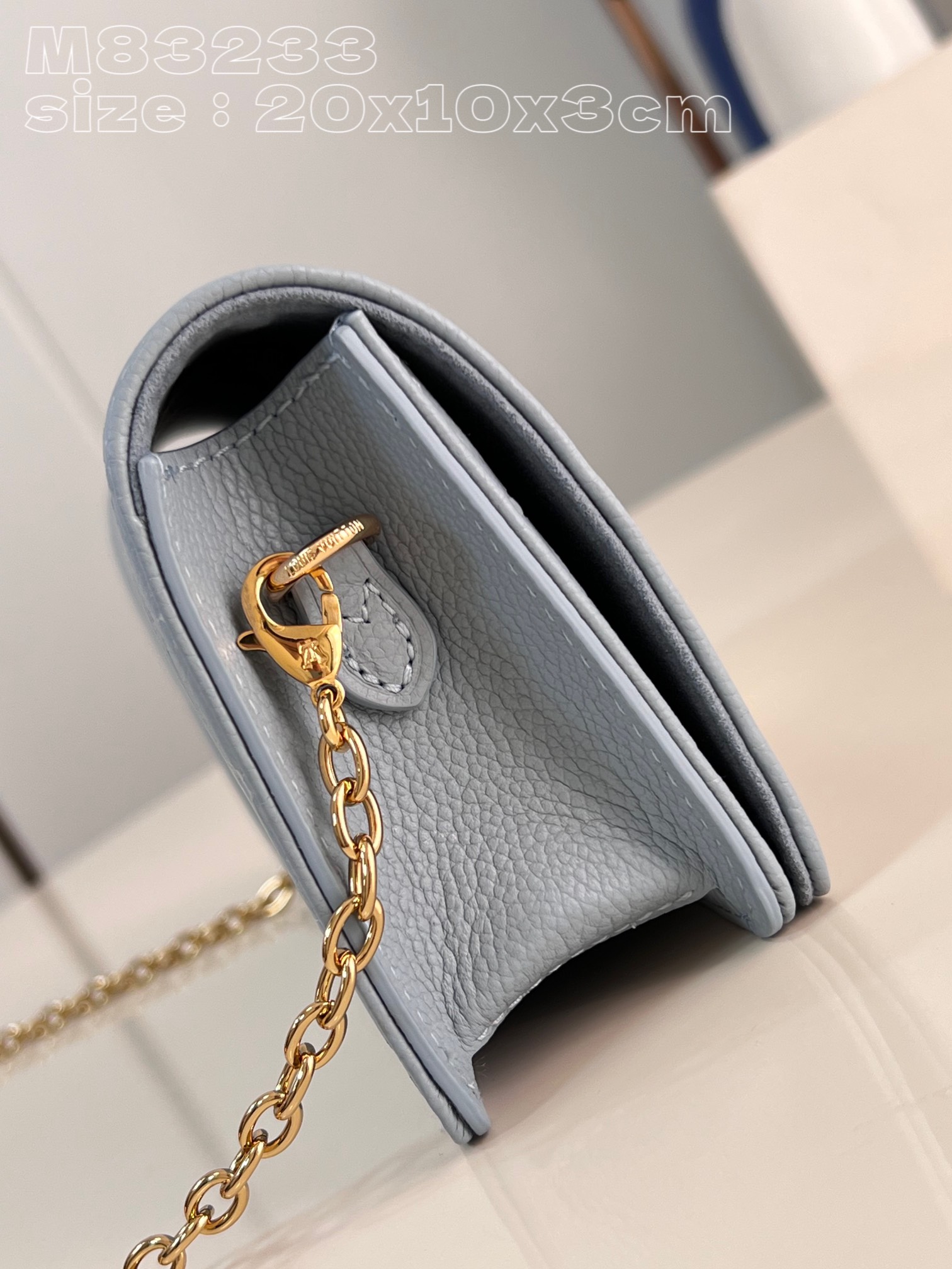 l**is V*t*n wallet on chain lily