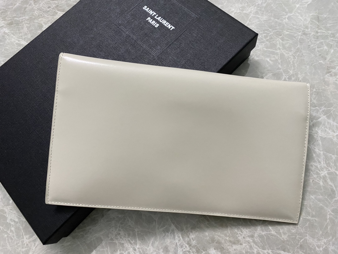 YSL Uptown