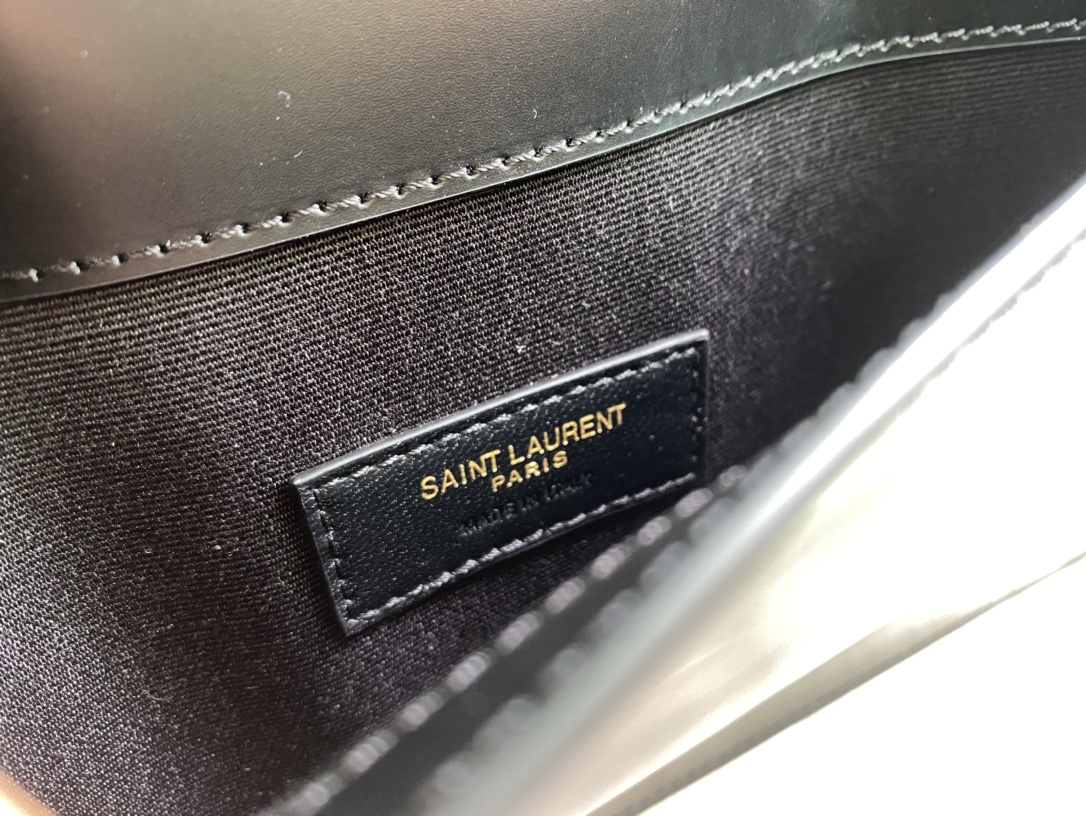 YSL Uptown