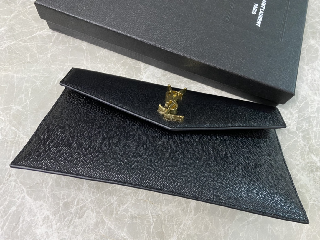 YSL Uptown