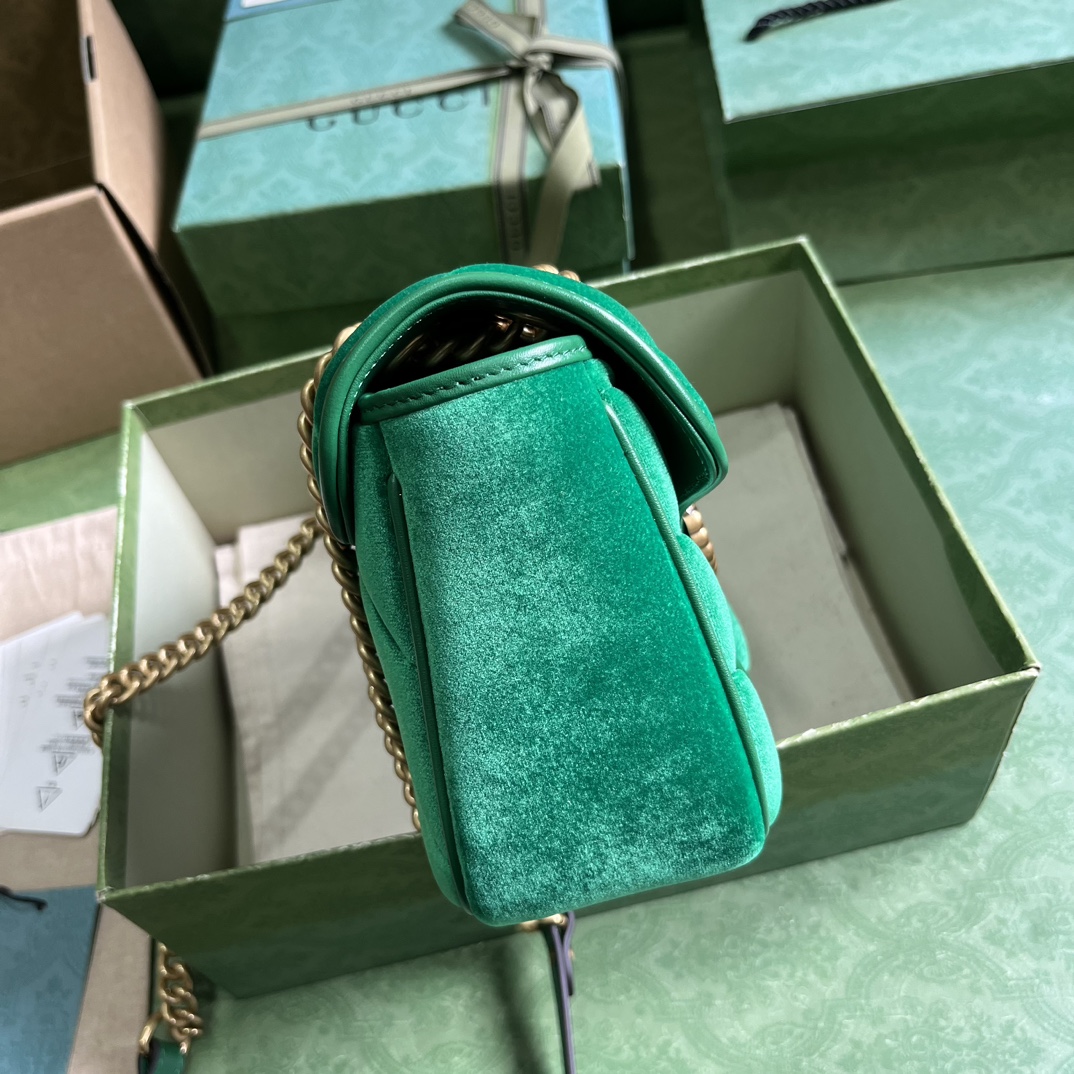 G*u*i gg marmont small velvet shoulder bag