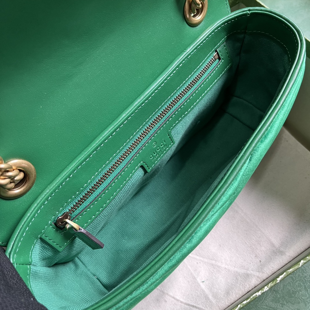 G*u*i gg marmont small velvet shoulder bag