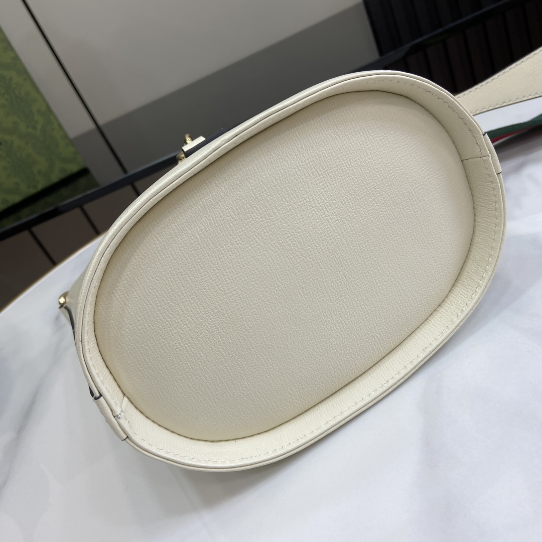 G*u*i mini bucket shoulder bag