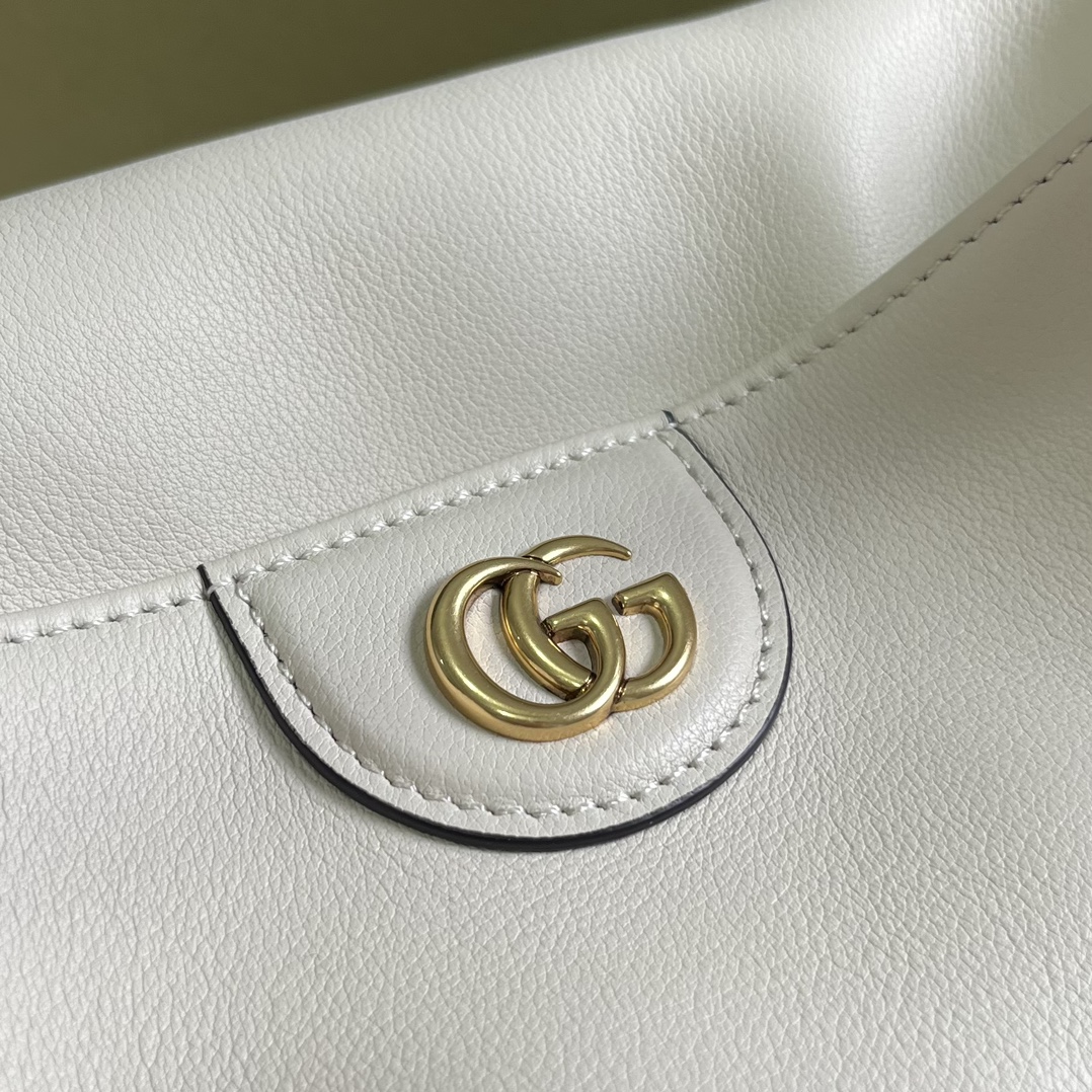 G*u*i diana medium shoulder bag
