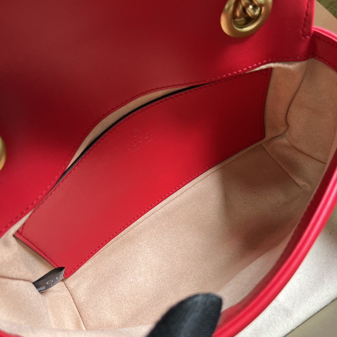 G*u*i gg marmont mini shoulder bag