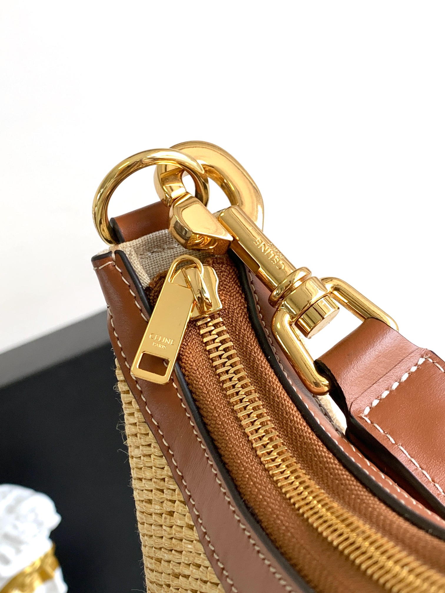 Ce**e ava bag