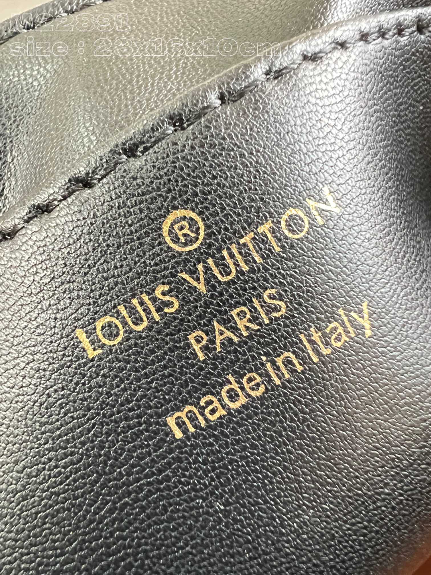 l**is V*t*n go-14 mm