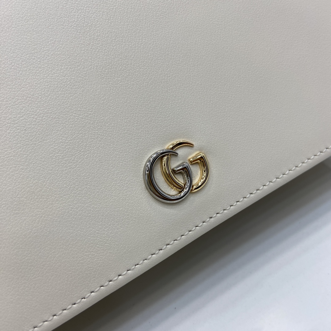 G*u*i gg marmont chain wallet